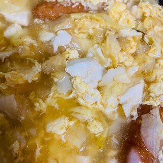 豆腐と卵とウインナーの洋風スープ